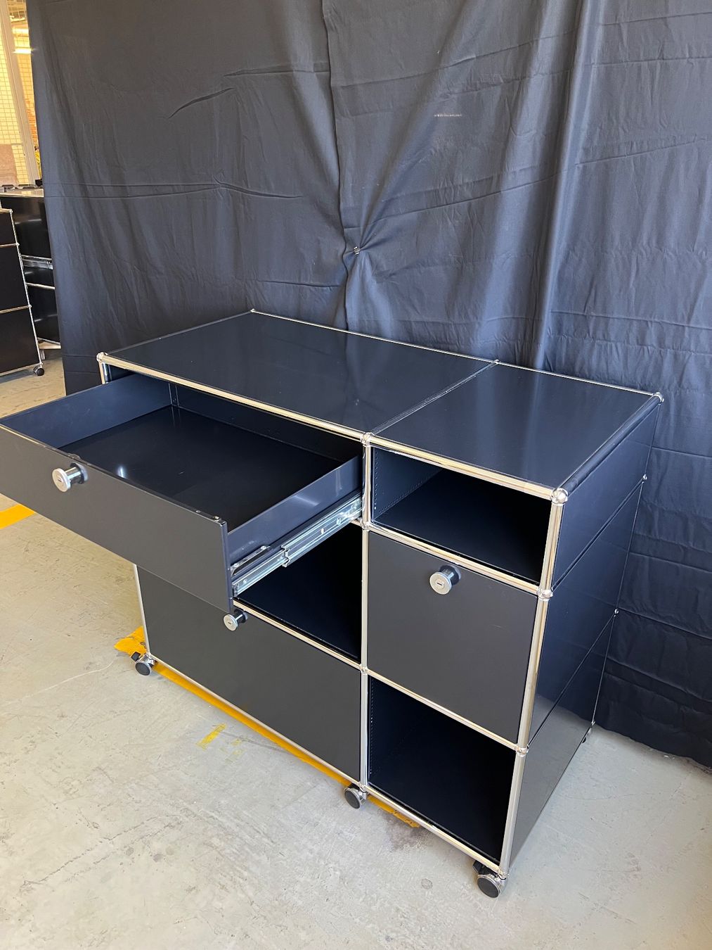 USM Regale: USM Haller Sideboard Schwarz – Gebraucht aus Luzern von B-R 4