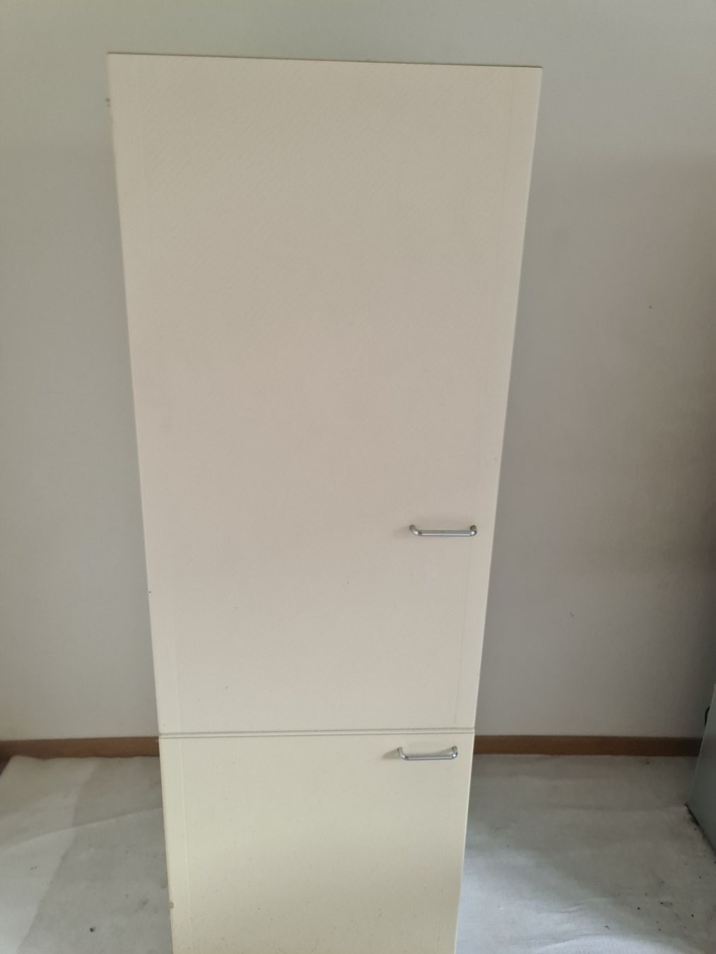 Miele Frigoriferi: Miele Einbaukühlschrank mit Gefrierfach – Usato da Winterthur venduto da jbo_sn6c 1