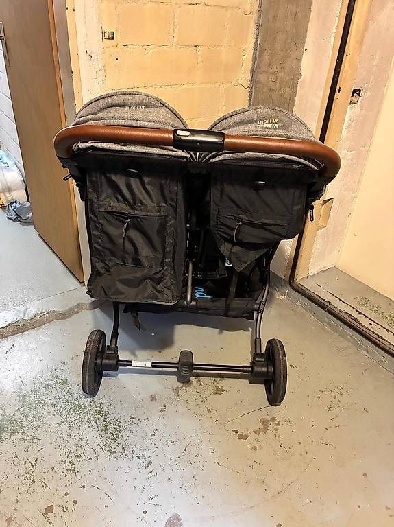 Kinderwagen: Zwillings Buggy  – Gebraucht aus Wahlendorf von Adler89