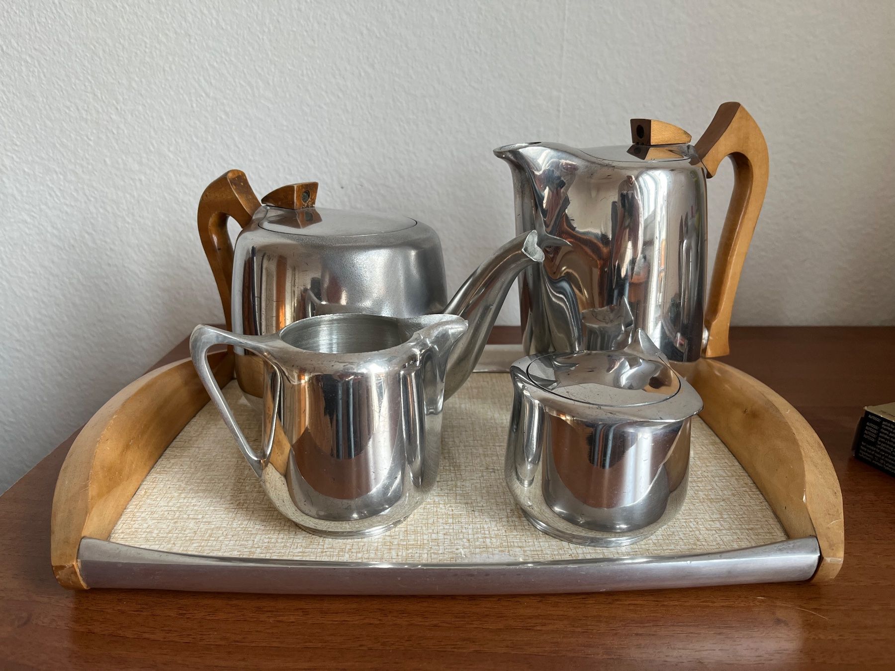Set di piatti: Piquot Ware Teeservice Kaffeeservice mit Tablet – Usato da Balgach venduto da ano_5px5 2