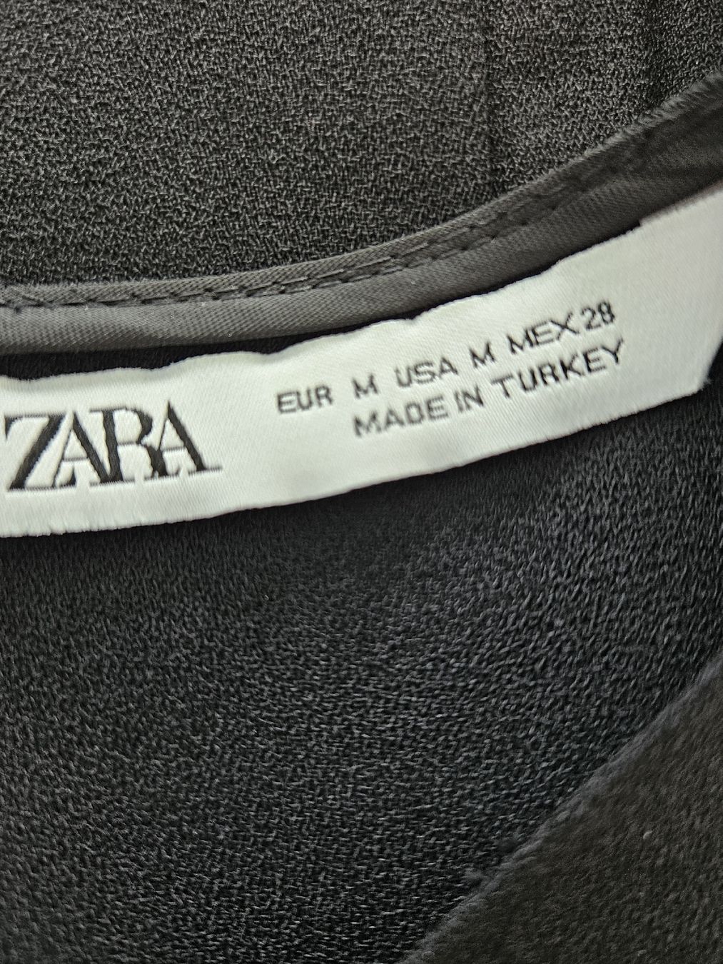 Zara Kleider: schönes Kleid, Zara – Neu (gemäss Beschreibung) aus Wiesendangen von Sinhuk 3