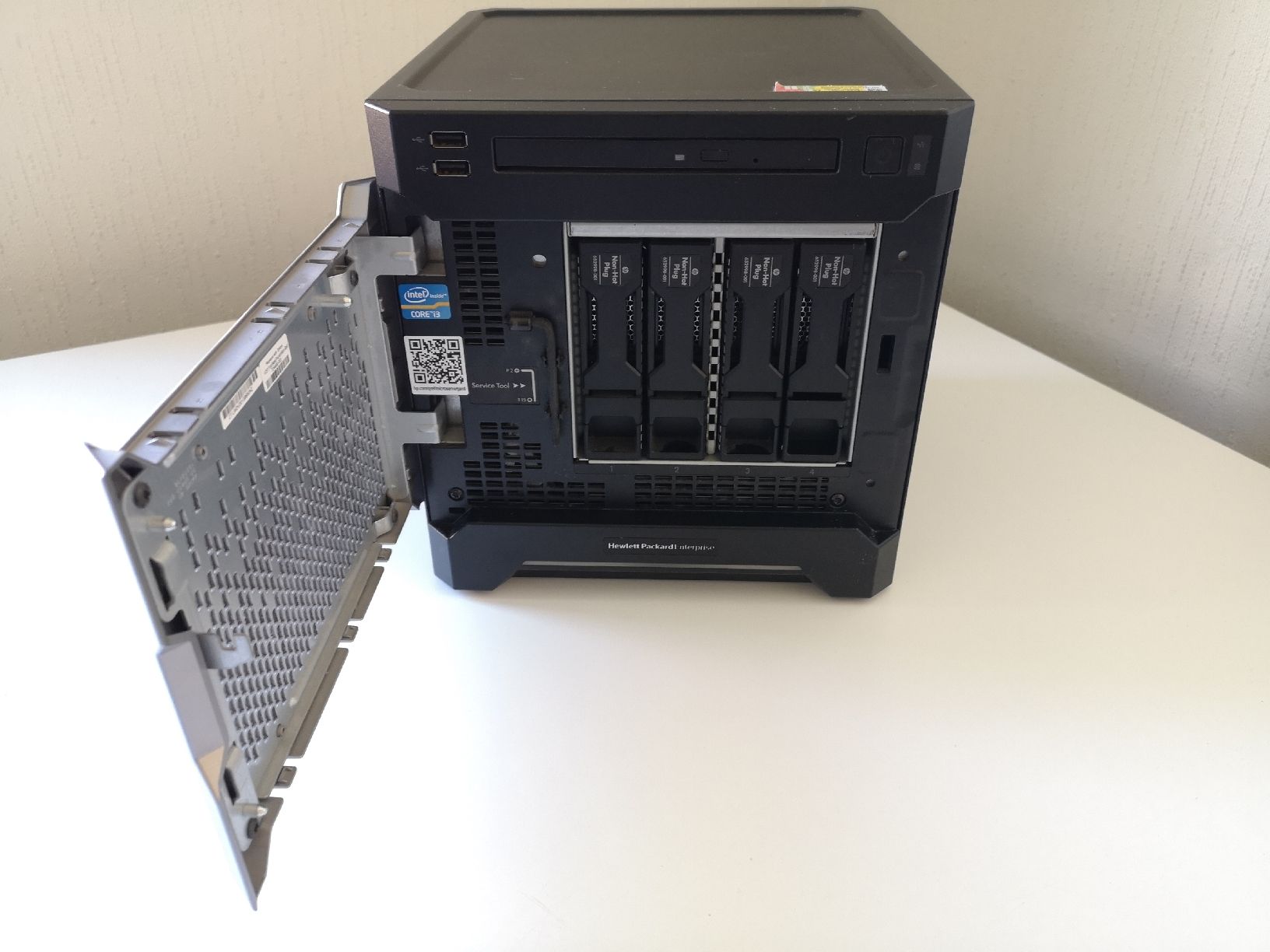 Hewlett Packard Server: HP ProLiant MicroServer Gen8 16GB – Usato da Lausanne venduto da Conradind 2