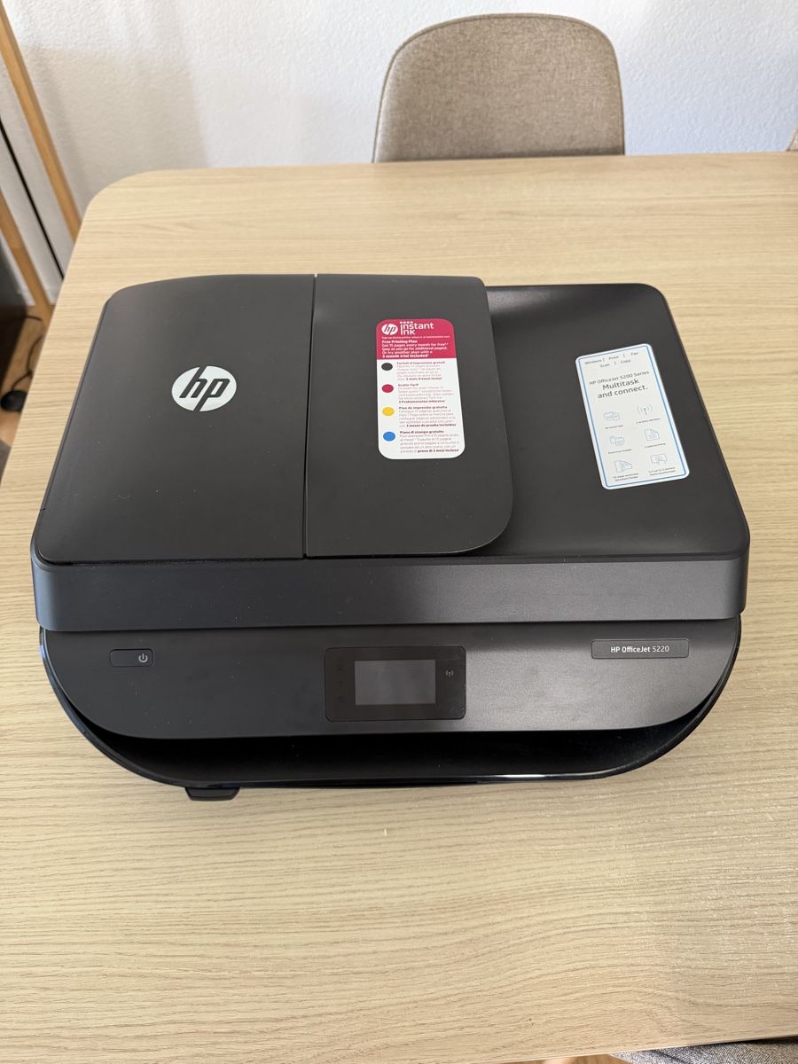 Hewlett Packard Stampanti: Imprimante HP Officejet 5220  – Usato da St-Légier-La Chiésaz venduto da Swoosh.