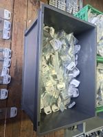 Grosser Posten Schlüsselschrauben