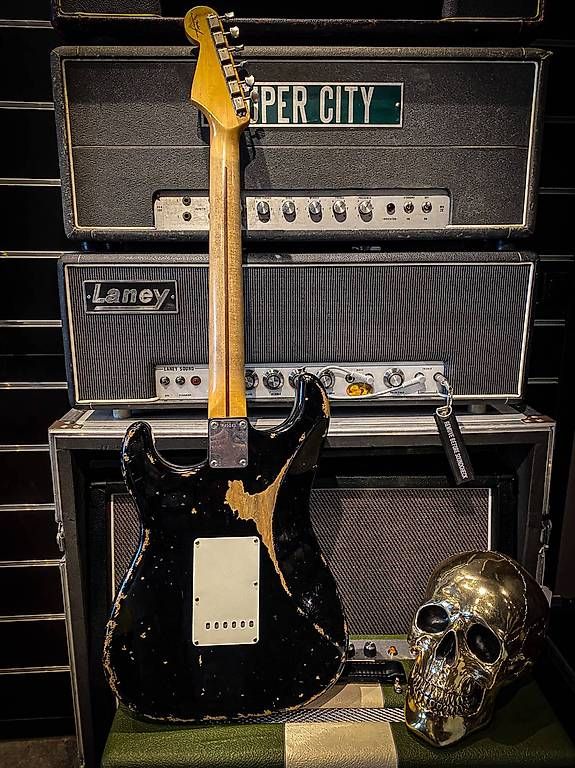 Musikinstrumente: Fender Stratocaster Custom Shop '57 Reissue  Abigail Ybarra – Gebraucht aus Montreux von Alligator-AMPS 3