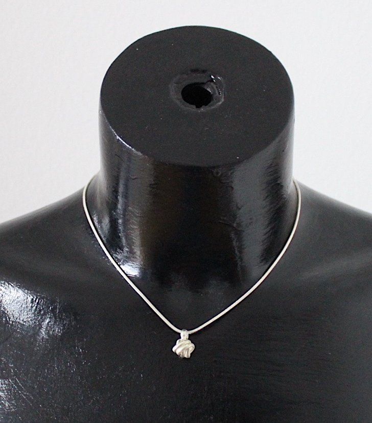 Catenine: Modeschmuck Kette, Neu. max. Länge ca. 24 cm. – Usato da Locarno venduto da madame-tus-sauds