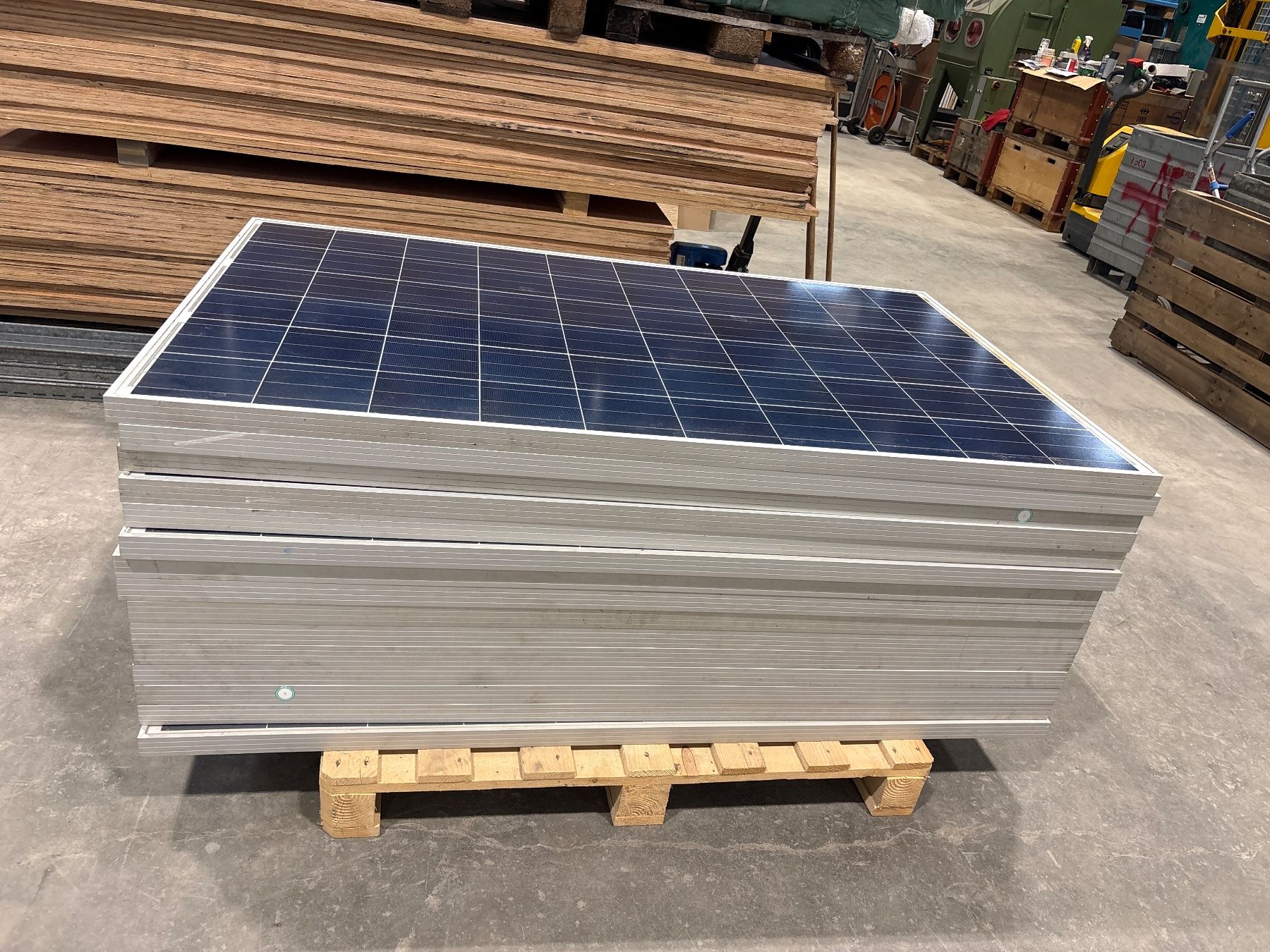 Dispositivi a energia solare: Solarpanel PVA 6221 Rickenbach – Usato da Emmenbrücke venduto da Plan-C-Liquidationen 4