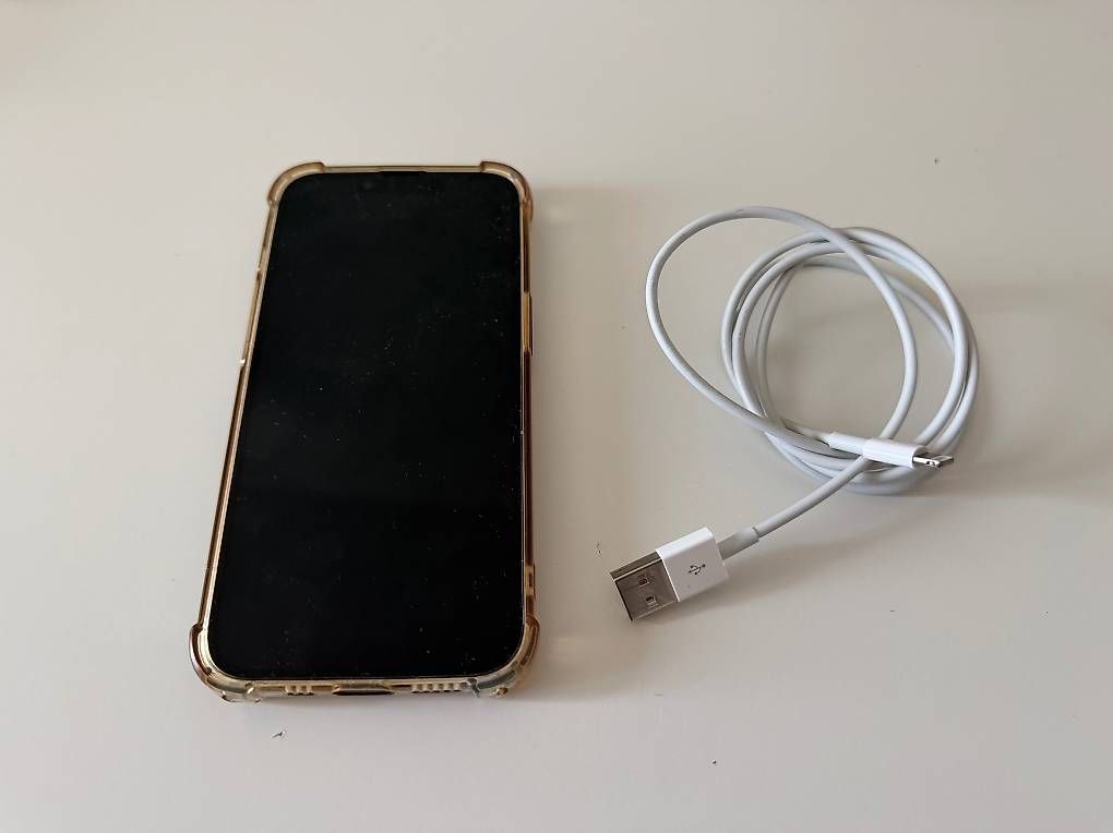 Portables: iPhone 14, 128GB inkl. Schutzhülle – D'occasion à Zurich par zohartze 2