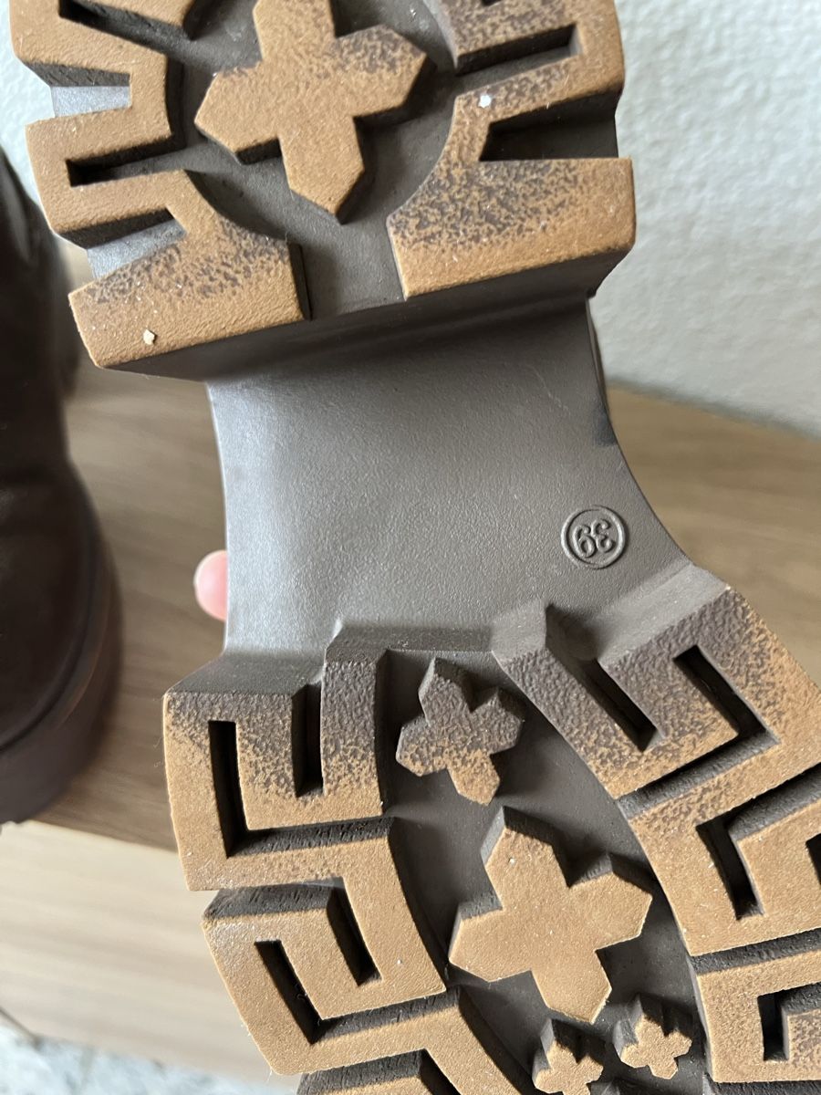 Bottes de soin: Wildlederstiefel – D'occasion à Gossau SG par kap_q7lj 3