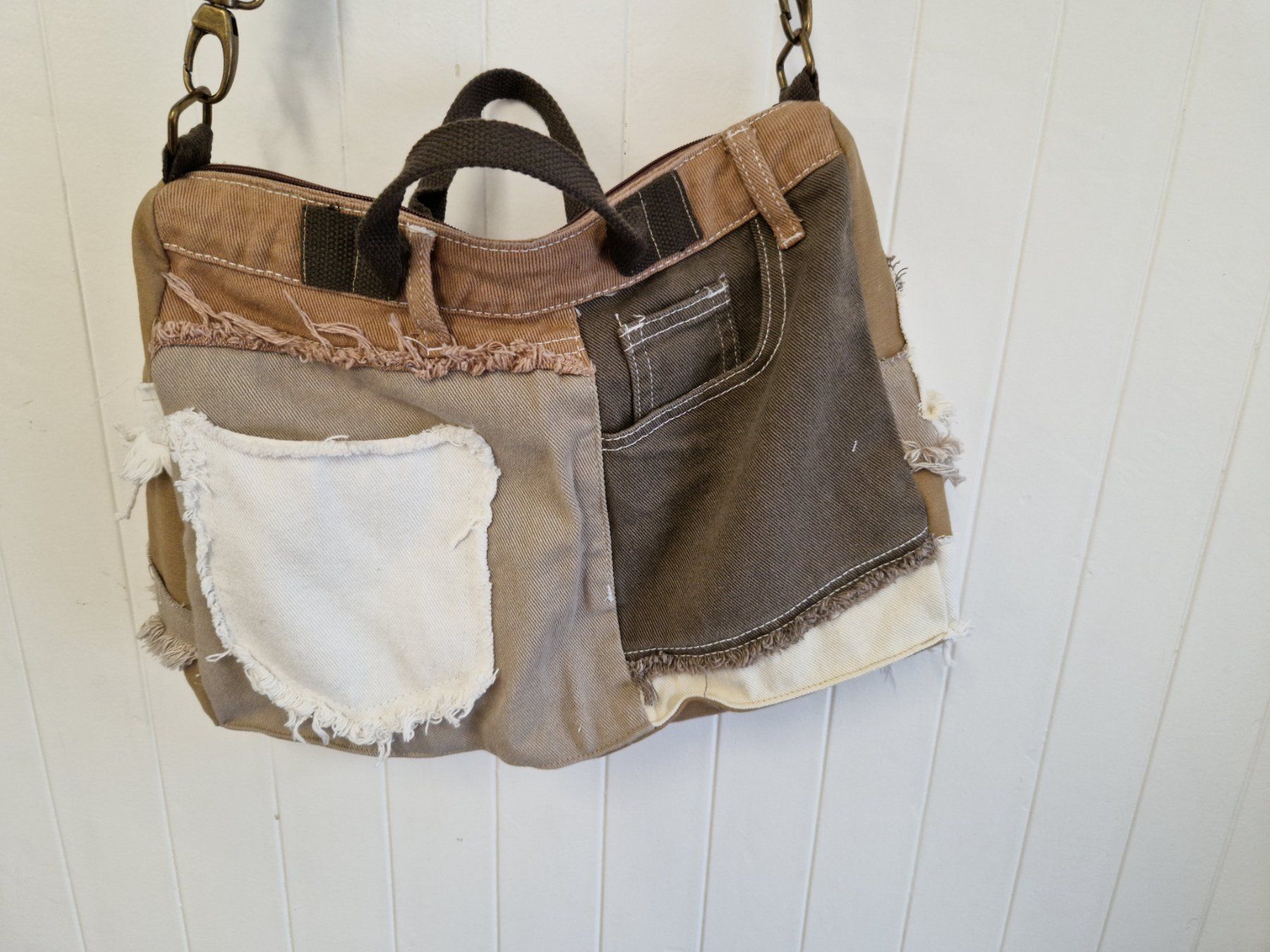 Borse da donna: Sac patchwork jeans beige – Nuovo e nell'imballaggio originale da St-Imier venduto da goodber 1