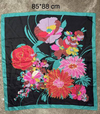 Foulard vintage en soie François De Reix –85x88 cm