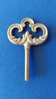 Clef ancienne pour remonter des pendules