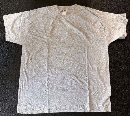 Basic T-Shirt Grösse M/L für den Sommer