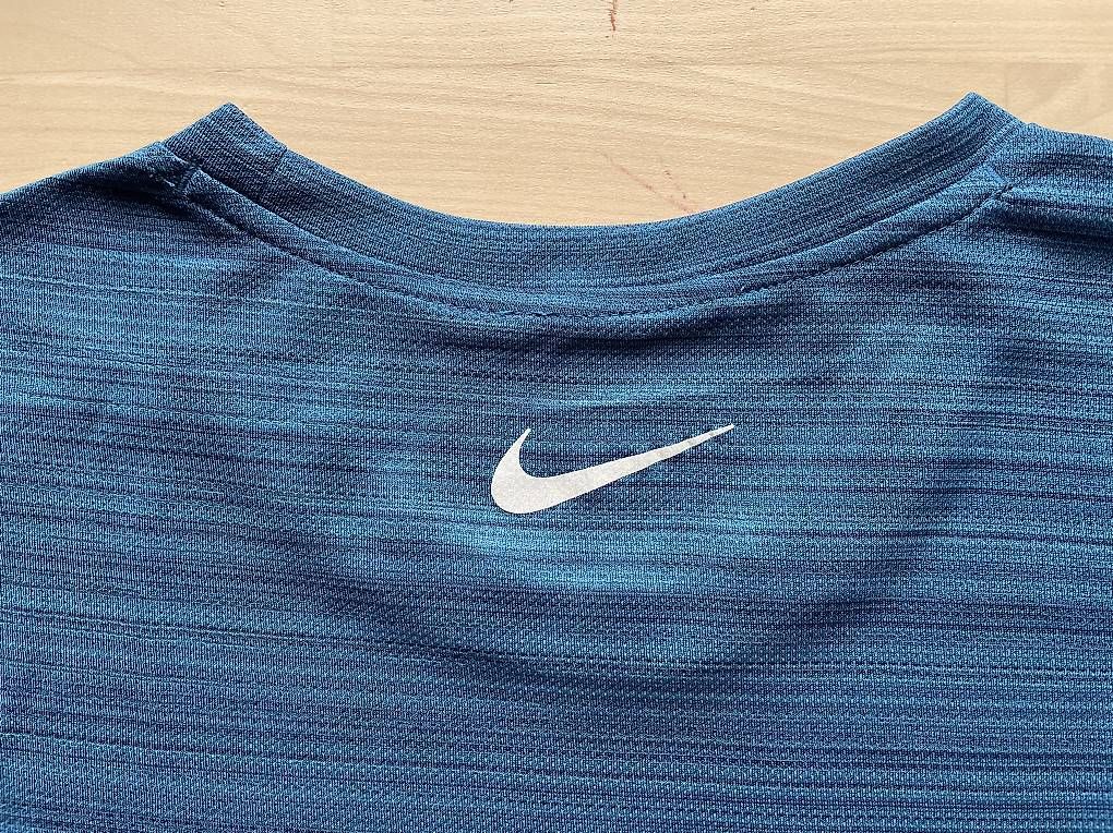 Nike T-shirt: Nike Dri-Fit running shirt Gr M – Usato da Zürich venduto da ZENA85 2