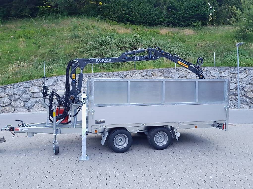 Rimorchi: Pkw Forstanhänger, Anhänger mit Kran – Nuovo (secondo la descrizione) da Haslen AI venduto da Wildtech