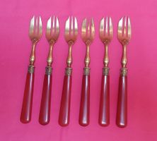 Dessert Gabeln 6 Stck mit roten Griffen antike Optik