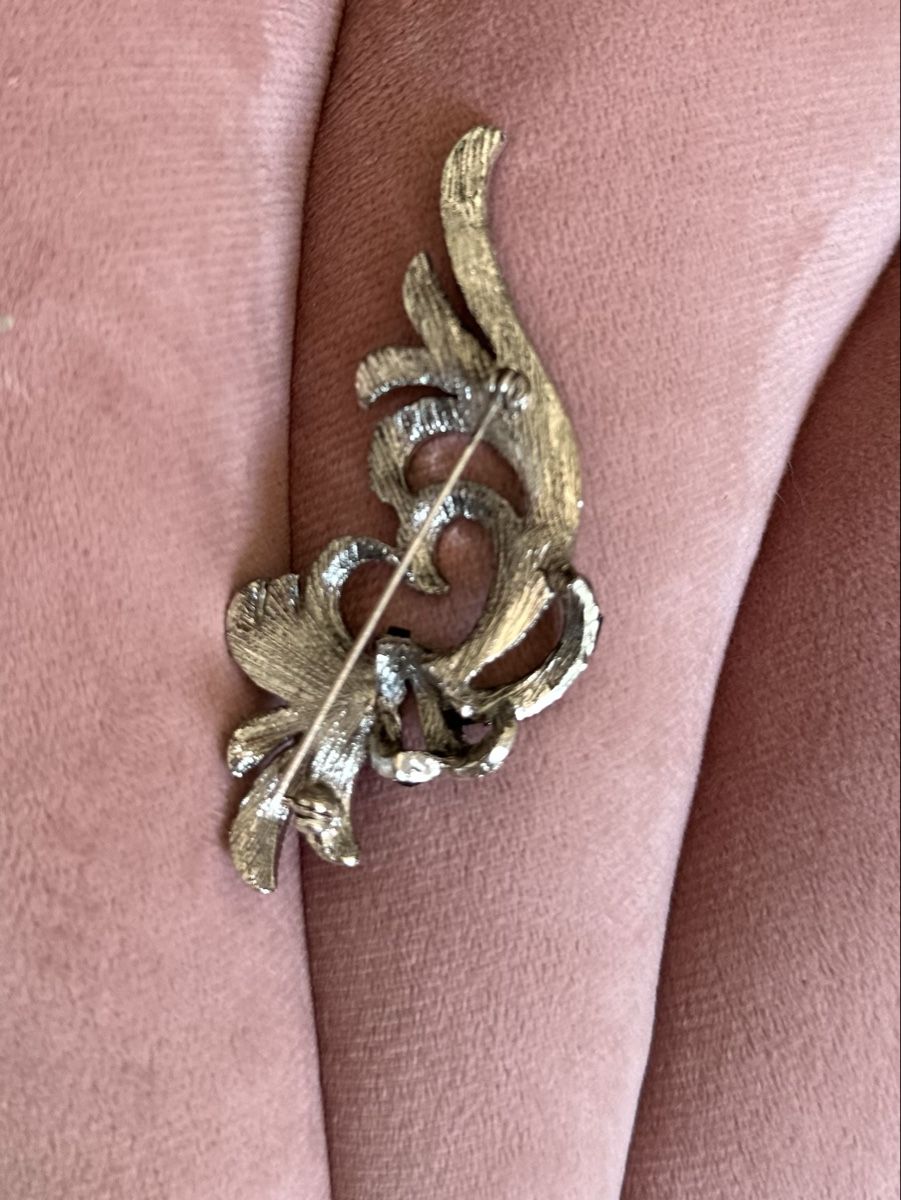 Broches & Aiguilles: Broche neuve – Neuf avec emballage d'origine à Dully par Gaby_bkz2 1