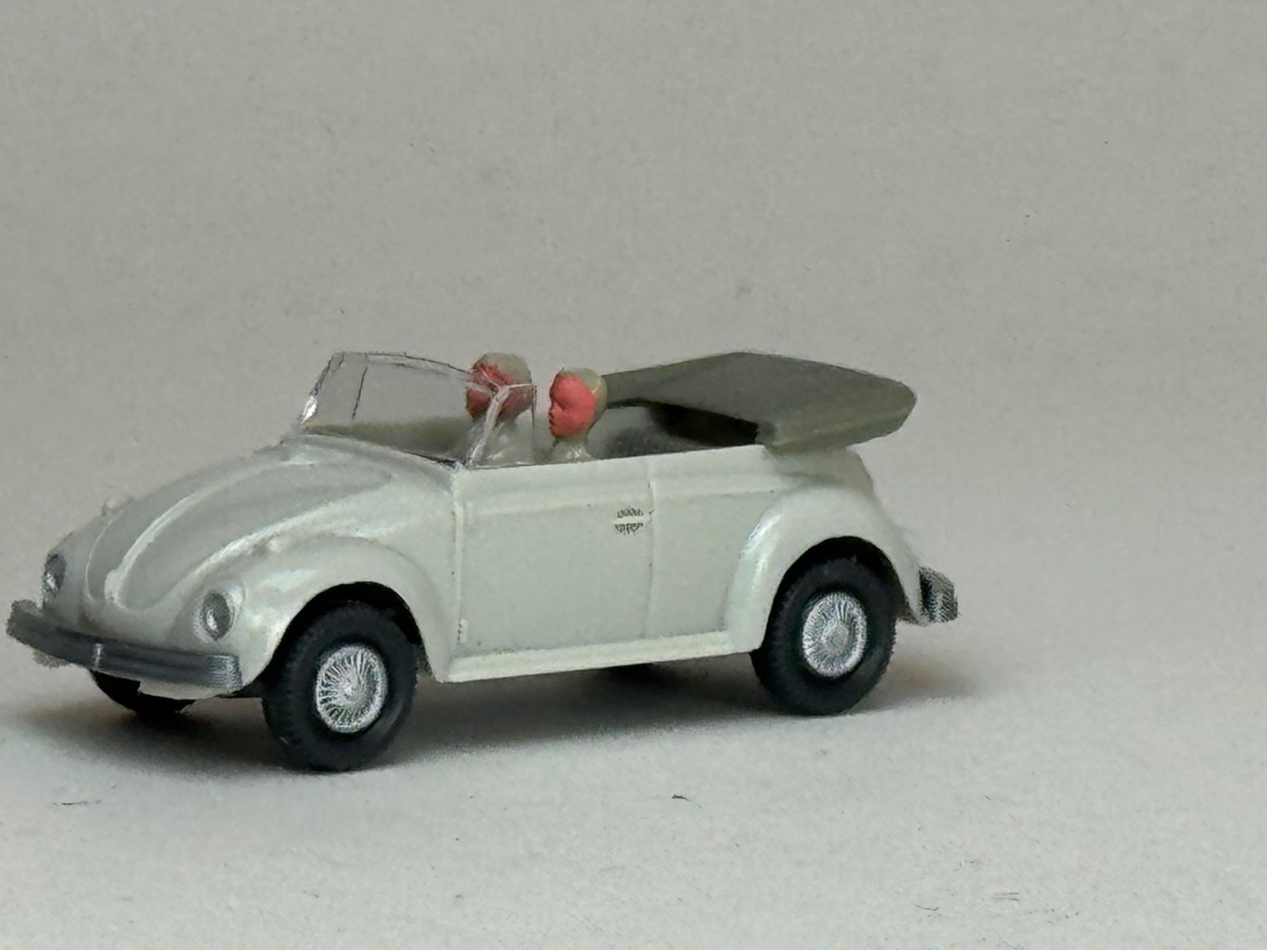 Wiking Modellini d'auto: Wiking VW Käfer 1300  Cabriolet grauweiss – Usato da Elm venduto da Wikmtz