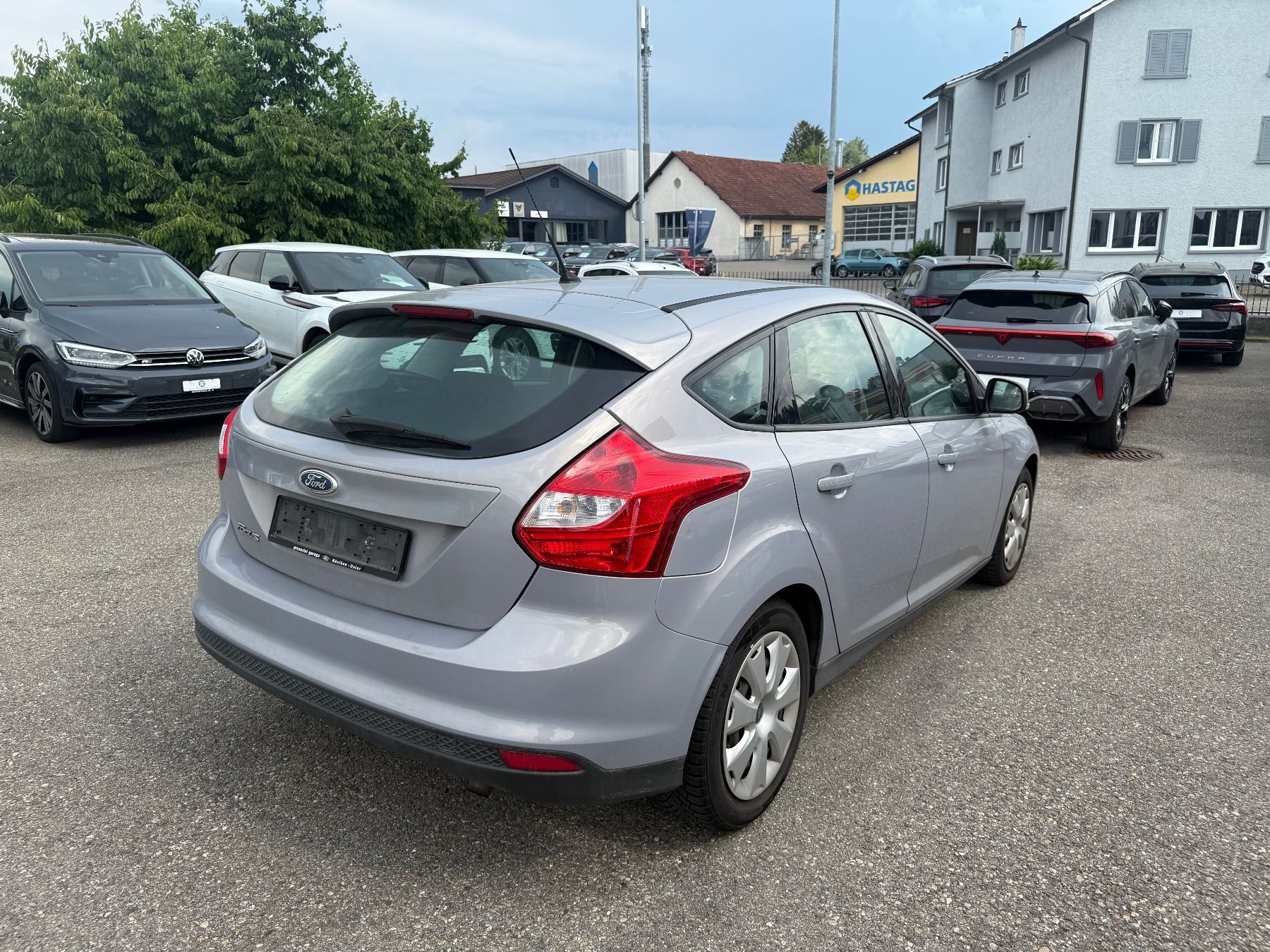 Ford Automobili: Ford Focus 1.6i - 125 PS | Manuell | unfallfrei – Usato da Sirnach venduto da autostelz 2