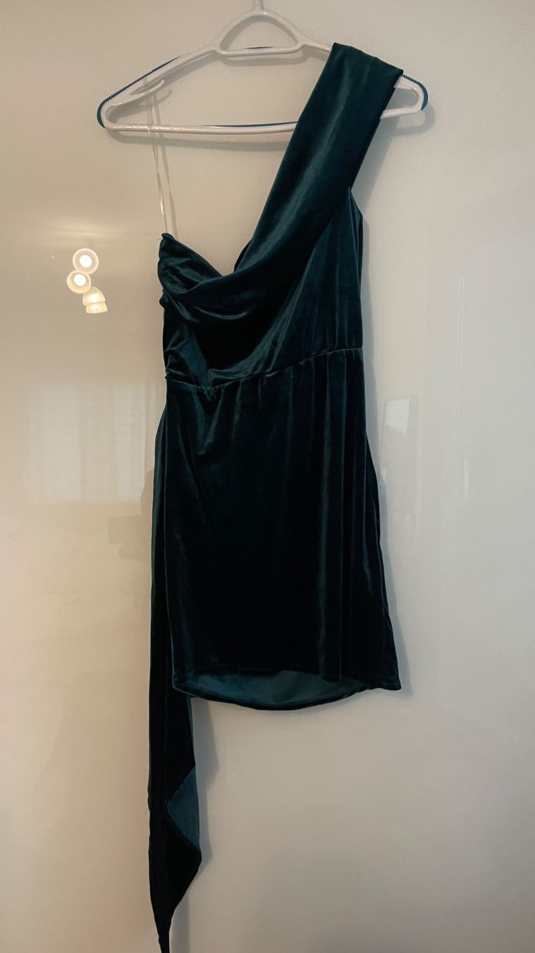 Kleider: Kleid von TFNC – Neu (gemäss Beschreibung) aus Lausen von sim_hgp6 5