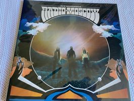 Radio Moscow – New Beginnings / LP Purple