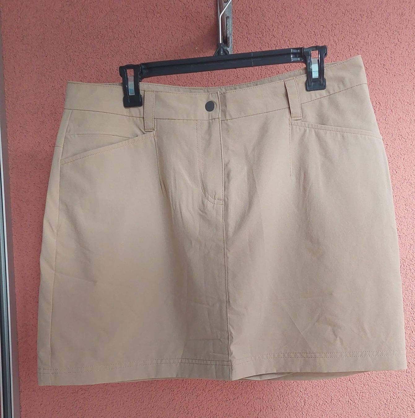Jack Wolfskin Gonne: Jupe-culotte "Jack Wolfskin" beige / taille 40 – Usato da Genève venduto da Kikou