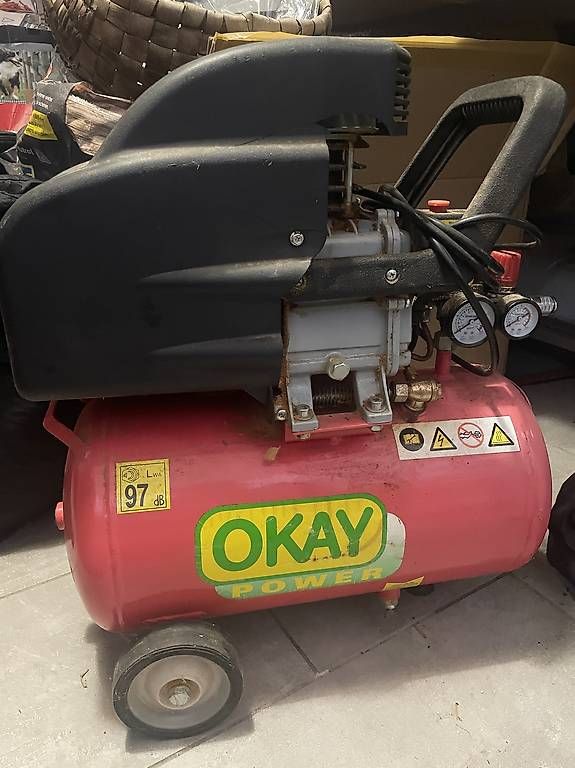 Compressori: OKAY Kompressor - 24L - 8 bar – Usato da Lauterbrunnen venduto da dev_nsb9