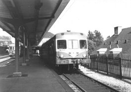 Le Locle NE SNCF Dieseltriebwagen im Bahnhof Foto 15 x 10
