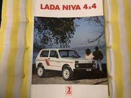 Lada Niva 4x4 Faltprospekt 6 Seiten