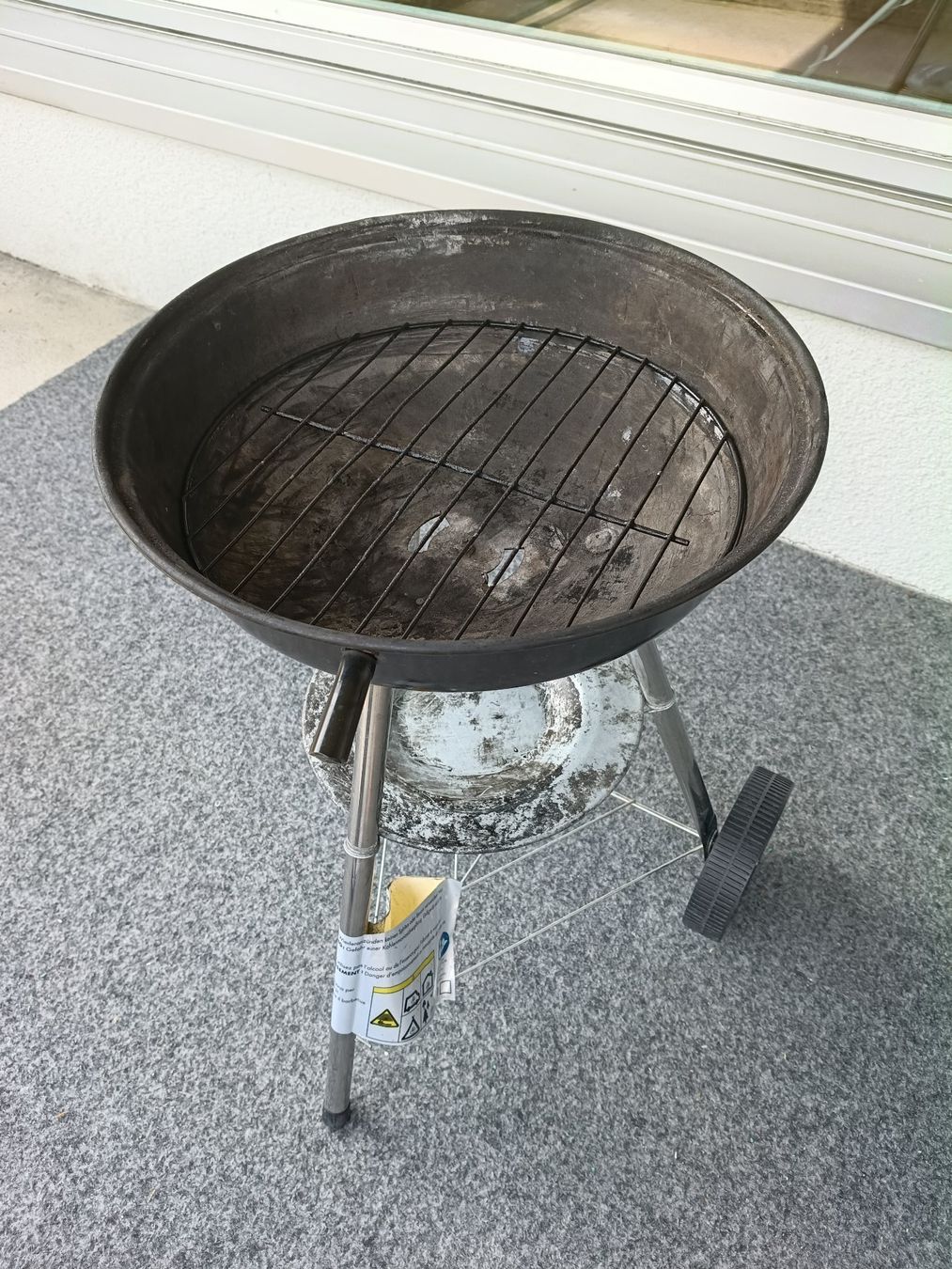 Griglie: Holzkohlegrill + Grillguthalter – Usato da Wetzikon ZH venduto da LegoKoenig 1