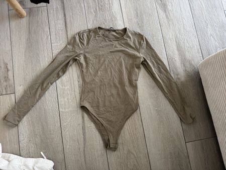 Pullover mit body