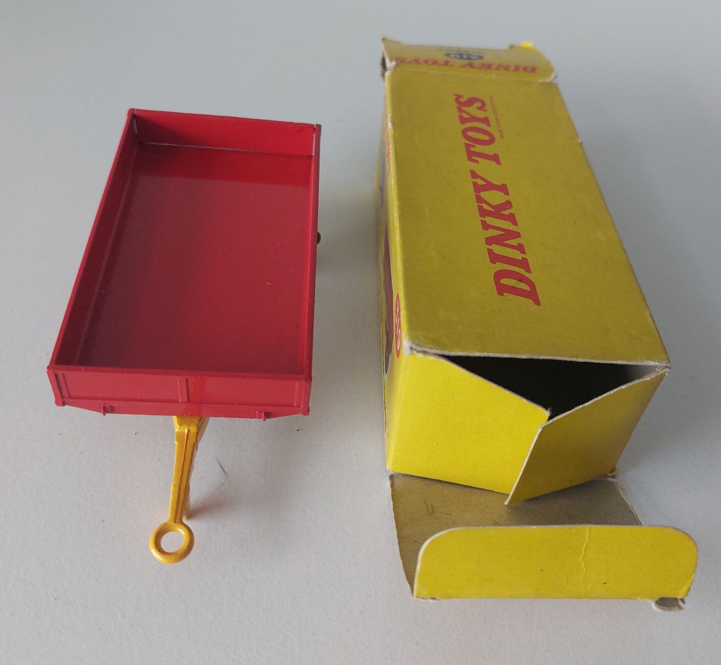 Dinky Toys Modellini d'auto: Dinky Toys 319 Anhänger Traktor – Usato da Schenkon venduto da Elbarto007 3