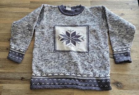 Kinder Pullover H&M grau Grösse 116 mit Schneeflocke