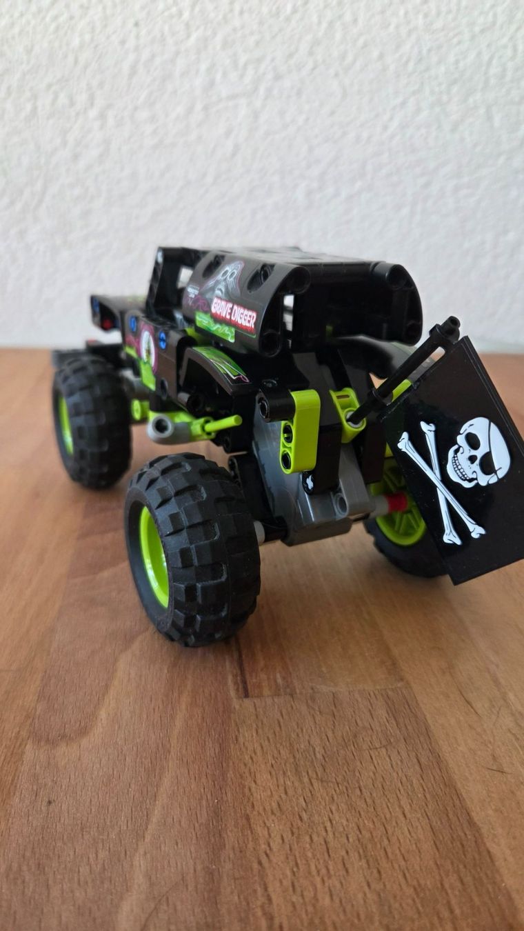 Technics Kit di costruzioni: Lego 42118 Monster Jam Grave Digger – Usato da Thun venduto da Reda68 1