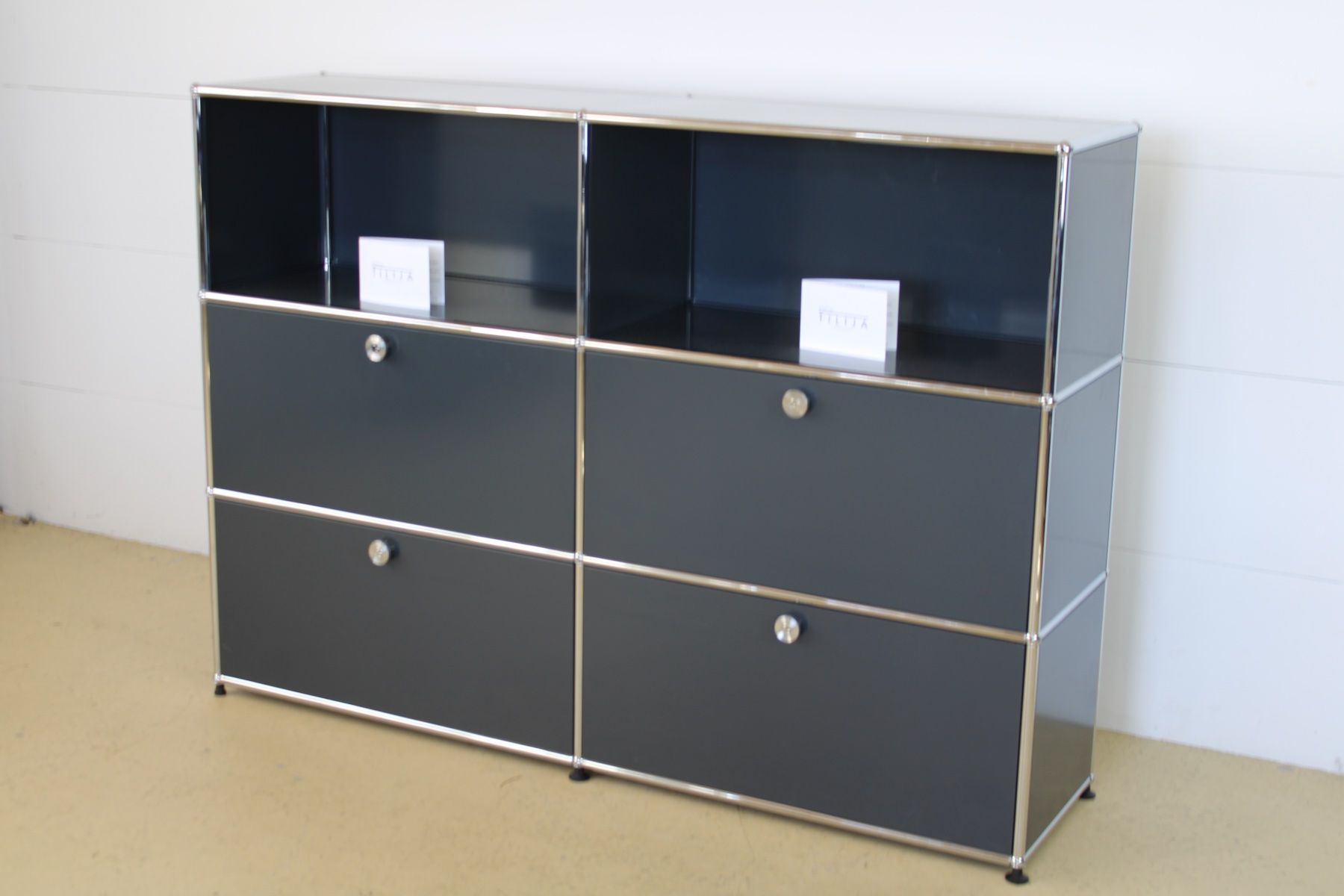 USM Cassettiere: USM Sideboard Anthrazitgrau, Umbau & Lieferung möglich – Usato da Meinisberg venduto da atelier_TILIJA 5