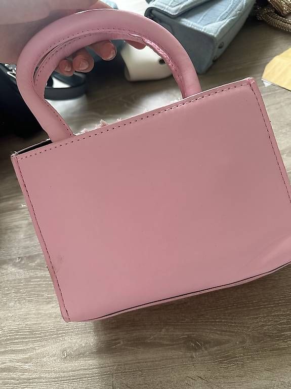 Borse da donna: Rosa Handtasche – Usato da Spreitenbach venduto da Sabrina.dc 3
