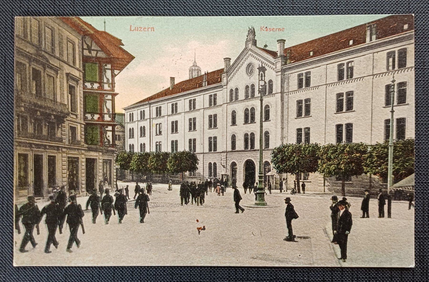 Cartoline postali: AK Kaserne LUZERN 1907 – Usato da Brittnau venduto da simionius