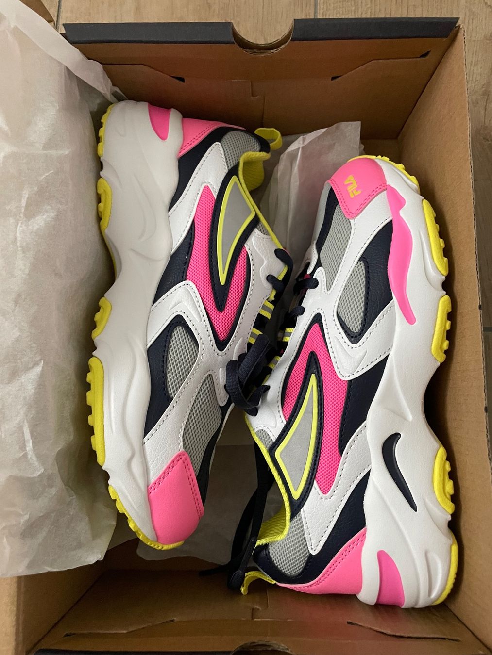 Fila Scarpe per ragazze: FILA Turnschuhe Gr. 38 NEU – Nuovo e nell'imballaggio originale da Waltenschwil venduto da hansnine 1