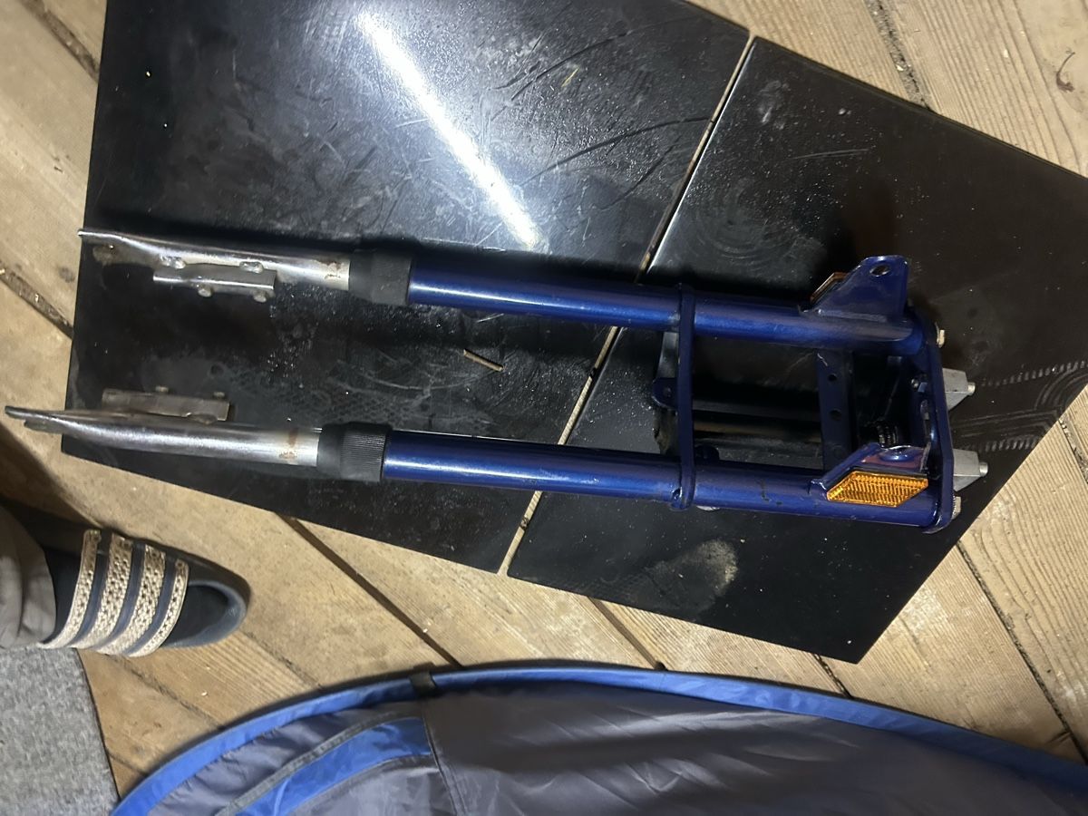 Puch Ciclomotori: Puch Maxi Gabel blau mit Originallack – Usato da Wohlenschwil venduto da MajorTom73 2
