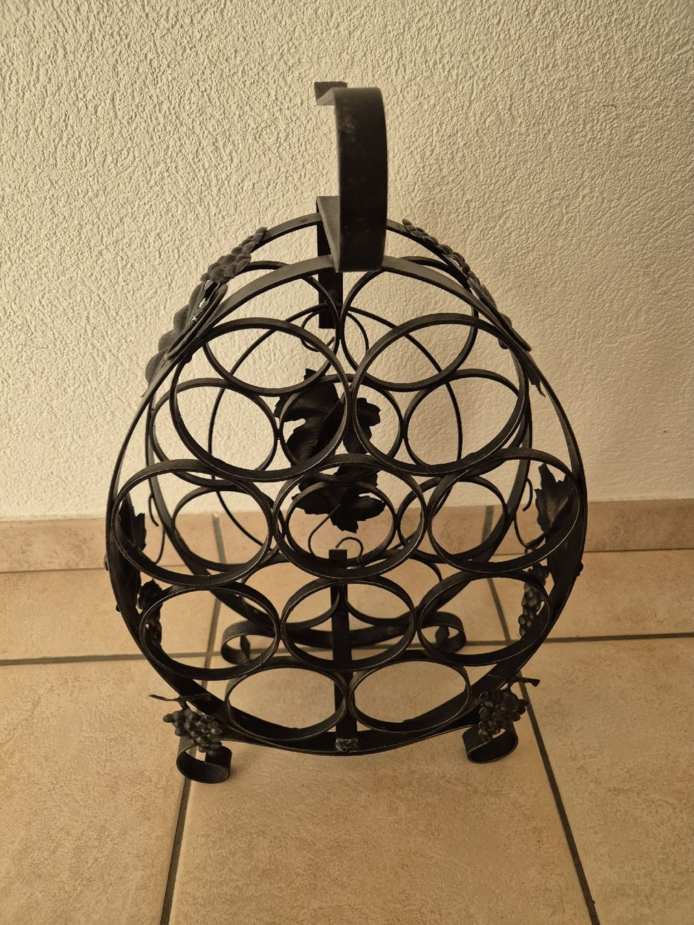 Portabottiglie: Porte bouteilles en fer forgé – Usato da Le Locle venduto da CHEGUA 1