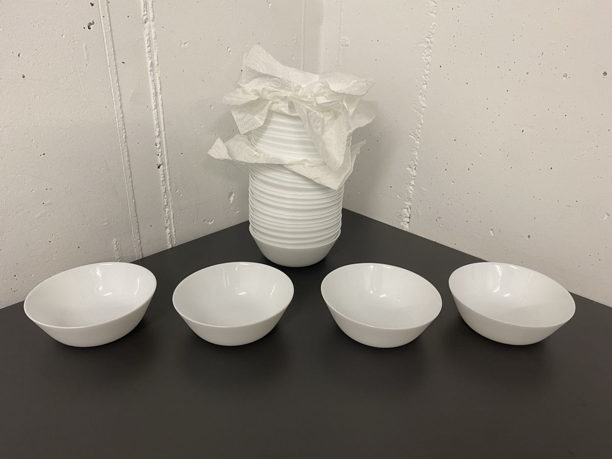 Coupes: Apéroschalen aus weissem Glas - 30 Stück – D'occasion à Unterterzen par bac_287t