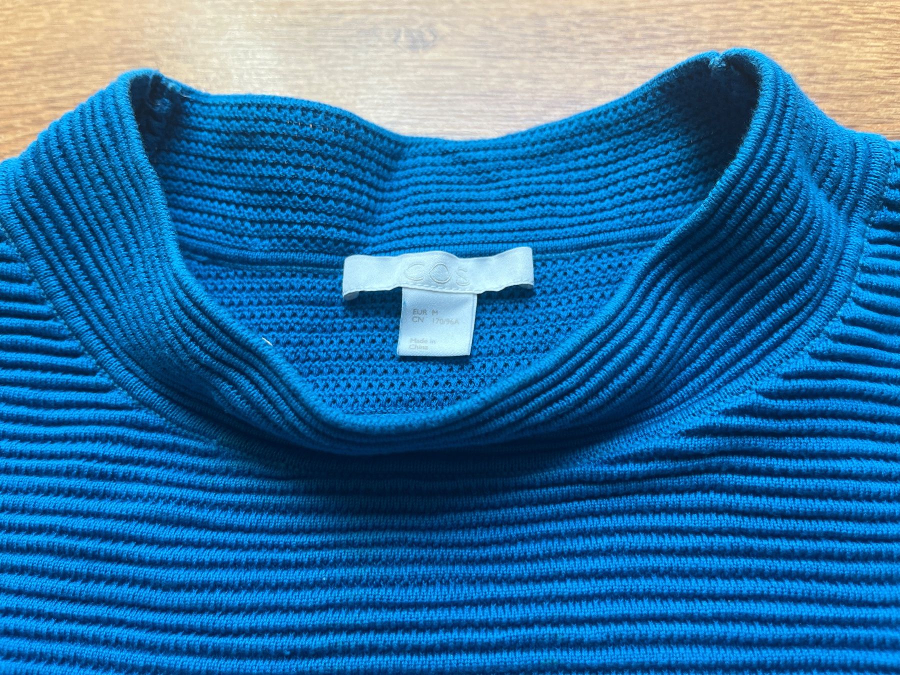 Cos Pulls & Sweat-shirts: Pull Cos – D'occasion à Genève par fyshbird 1