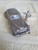 Altes Spielzeugauto Prämeta mit Schlüssel 