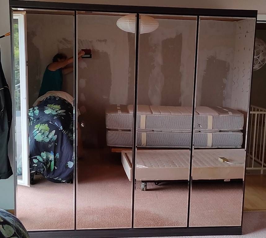 Schränke: Armoire - penderie à 4 miroirs – Gebraucht aus Montbrelloz von laz_2nsl