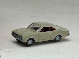 VE1- Wiking Opel Comodoro h-gelbgrau