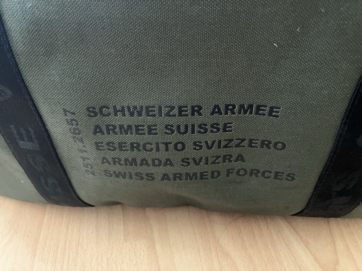 Schweizer Armee Borse: Original Swiss Army Holdall – Usato da Zürich venduto da Classic_Collection_Zurich 1