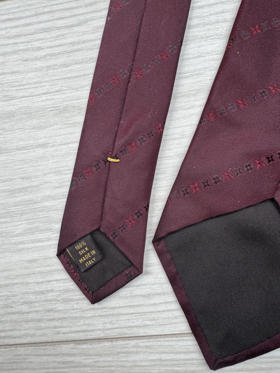 Louis Vuitton Cravatte: Louis Vuitton cravate bordeaux – Usato da Basel venduto da mimi8668 2