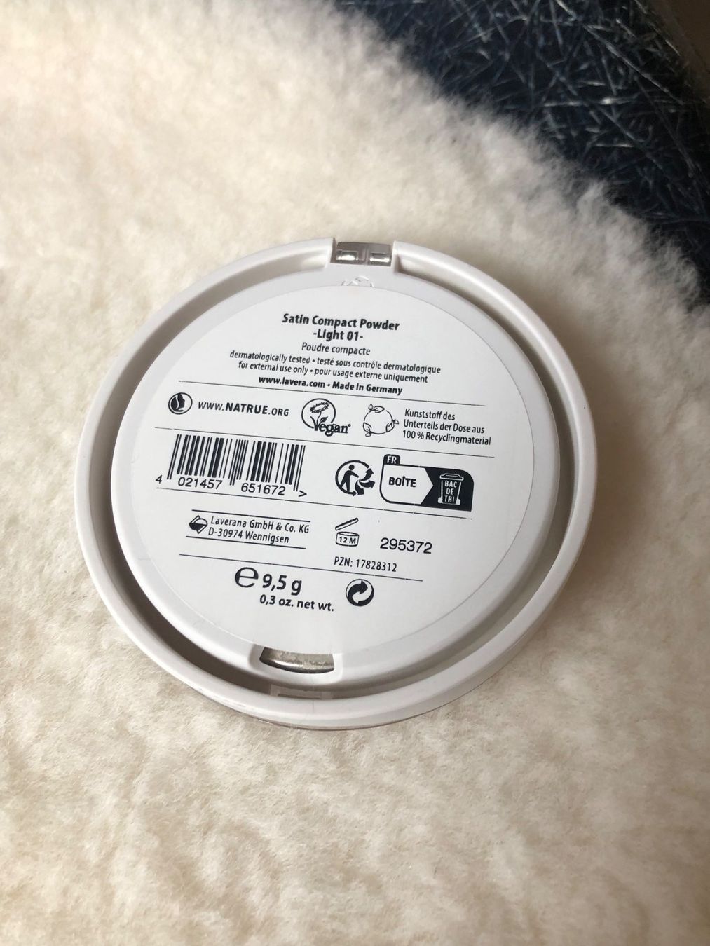 Make-up: Lavera Satin Compact Powder - Teinte Light 01 – Usato da St-Aubin FR venduto da Tiweety 1