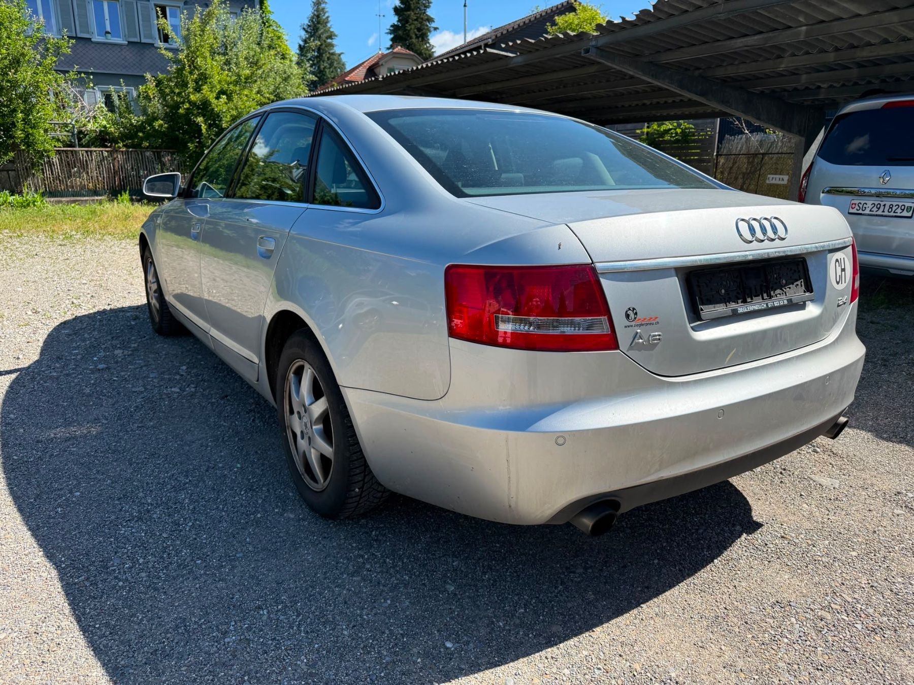 Audi Automobili: Audi A6 2.4 Automat/benziner – Usato da niederuzwil venduto da ibr_wk7v 5