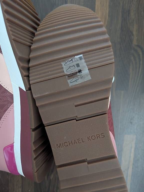 Damenschuhe: Michael Kors Schuhe neuwertig – Gebraucht aus Niederwangen BE von jan_p2tb 2